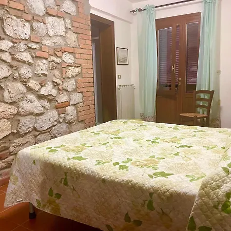 Farm stay Podere Oslavia Az.agr.bio Giannini